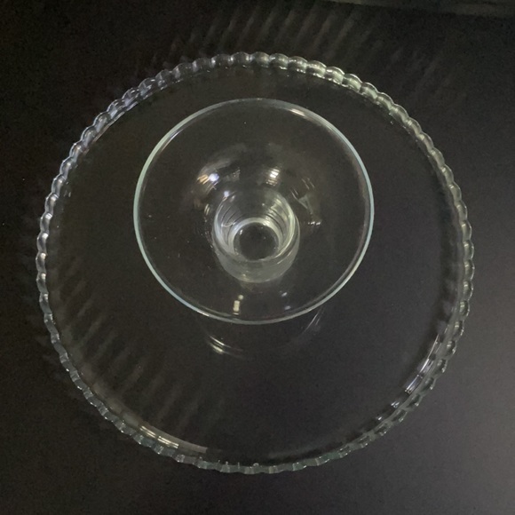 Vintage Cake Stand Clear Glass Pedestal Cake Serving Platter - Picture 4 of 4